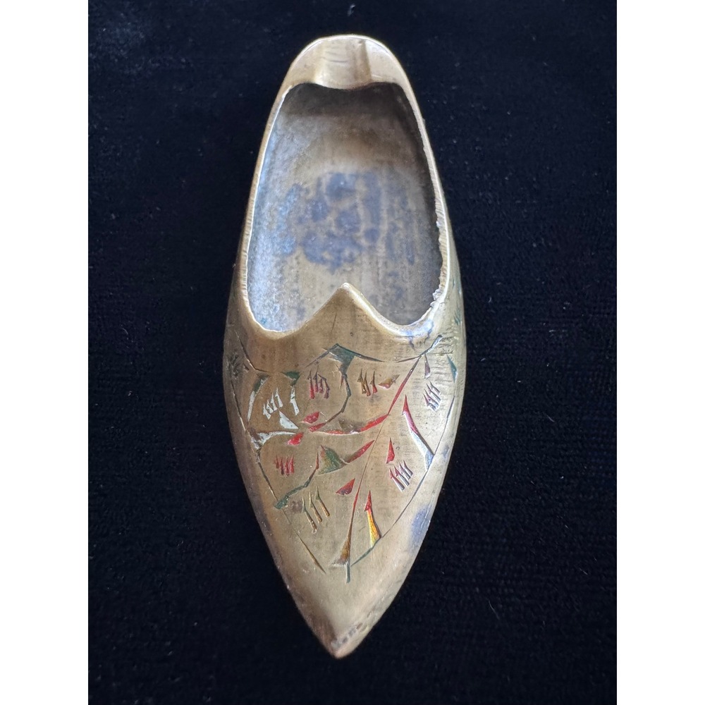 Vintage Etched Brass Slipper Shoe Ashtray India Floral Enamel Detail - Picture 2 of 8